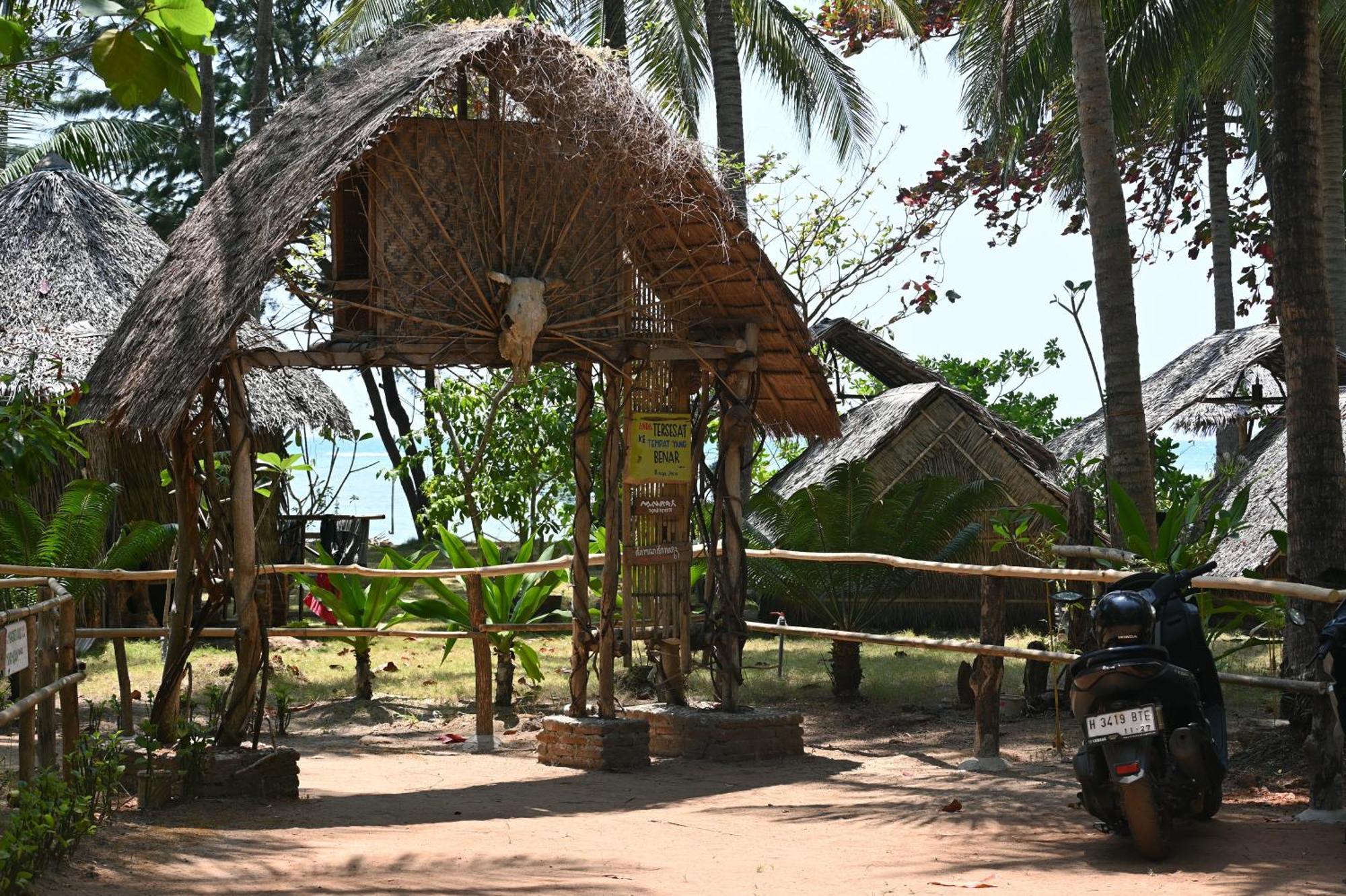 Bunga Jabe Villa Karimunjawa Exterior foto